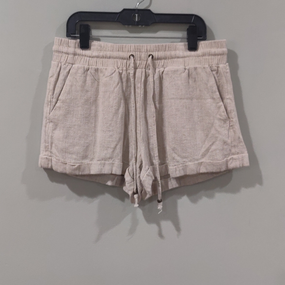 Entro Beige Shorts